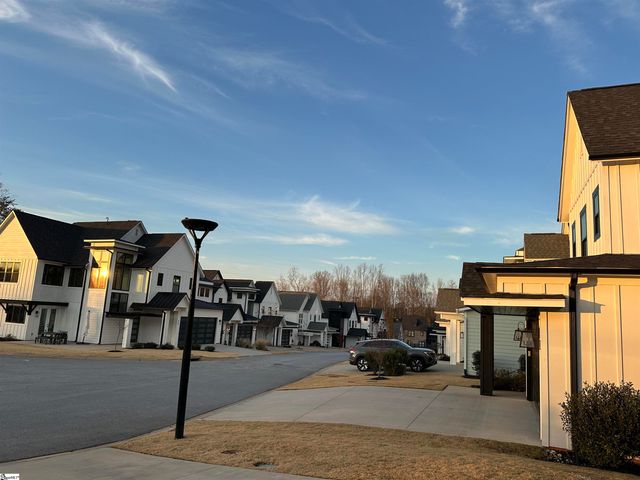 31 Velo Way, Travelers Rest, SC 29690