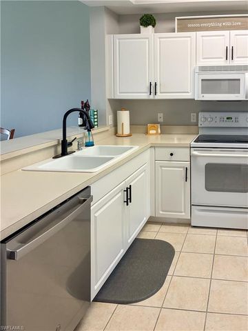 3970 Loblolly Bay DR 5, Naples, FL 34114