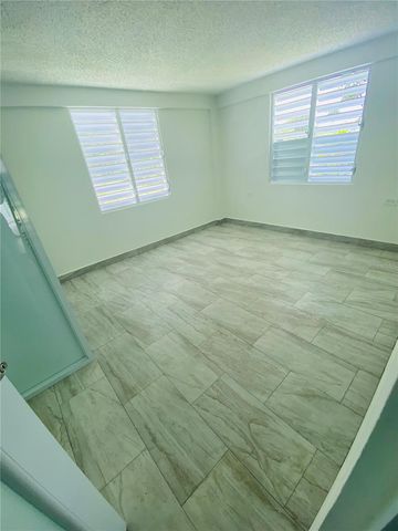 12 HH Rivera Quebrada Cru HH RIVERA, Toa Alta, PR 00953