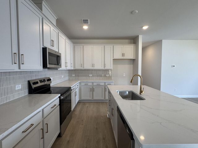 5140 Blackberry Lane, Ravenel, SC 29470