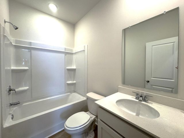 5140 Blackberry Lane, Ravenel, SC 29470