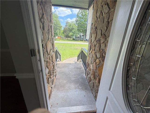 1861 Pharr Road, Snellville, GA 30078