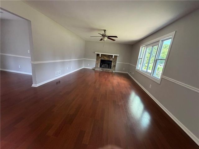 1861 Pharr Road, Snellville, GA 30078