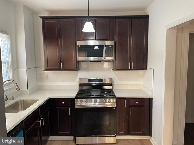 530 SOMERSET PL NW, Washington, DC 20011