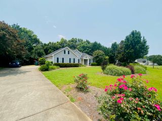 124 Lake Lillian Drive, Perry, GA 31069