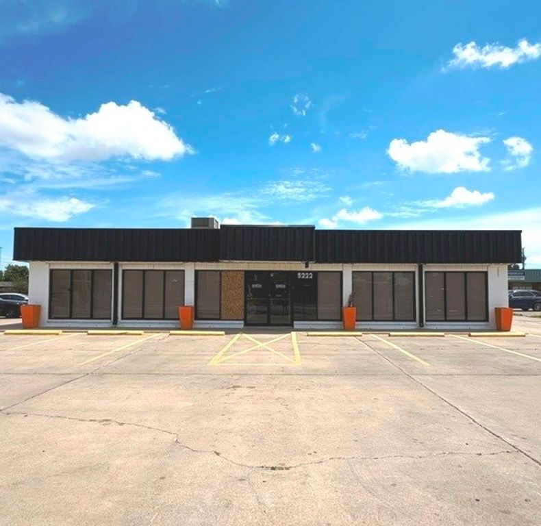 5222 Kostoryz Road, Corpus Christi, TX 78415 — photo 4