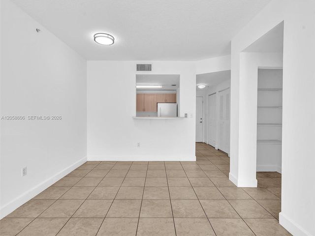 50 Menores Ave 518, Coral Gables, FL 33134