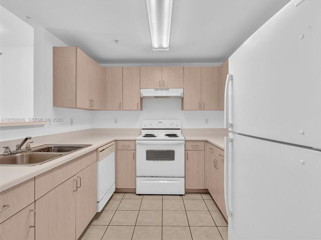 50 Menores Ave 518, Coral Gables, FL 33134