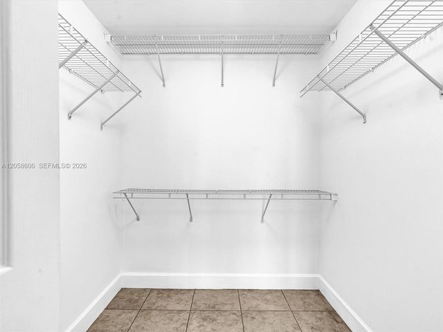 50 Menores Ave 518, Coral Gables, FL 33134