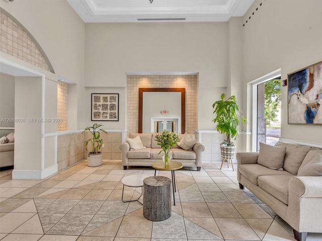 50 Menores Ave 518, Coral Gables, FL 33134