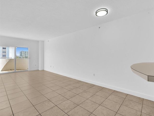 50 Menores Ave 518, Coral Gables, FL 33134