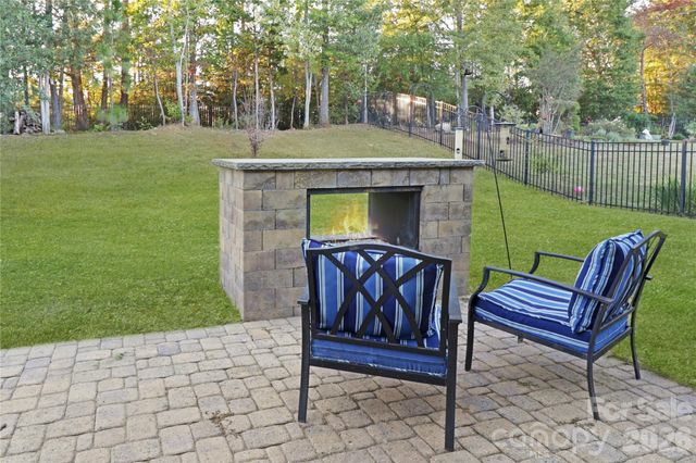 1929 Napa Valley Drive, Waxhaw, NC 28173