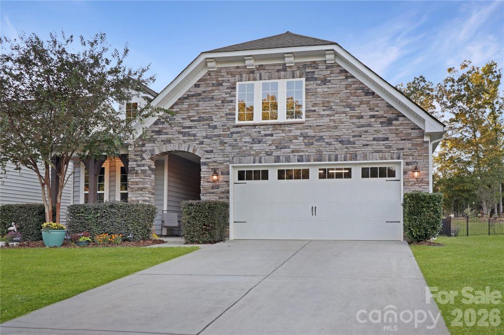 1929 Napa Valley Drive, Waxhaw, NC 28173