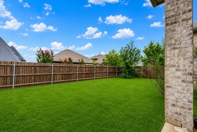 7409 Winterbloom Way, Fort Worth, TX 76123