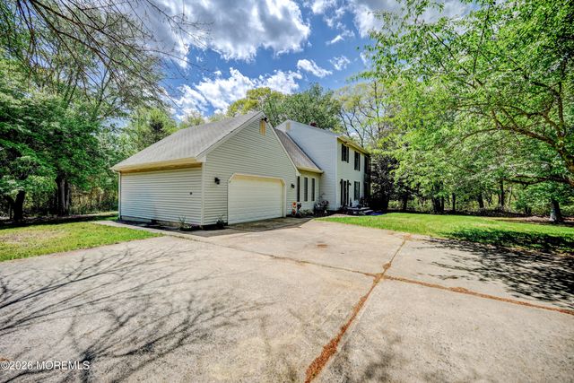 897 Hulses Corner Road, Howell, NJ 07731