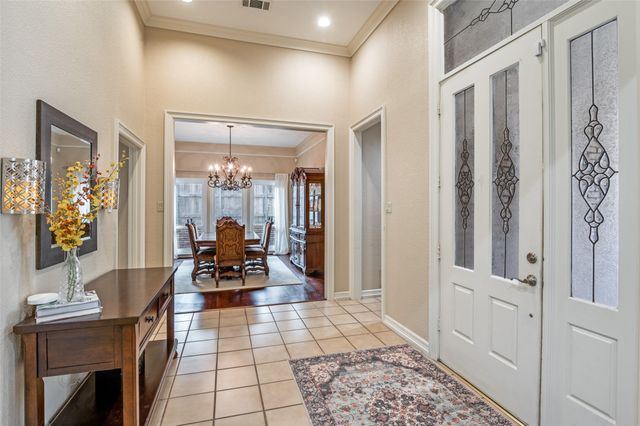 17819 Lost View Road, Dallas, TX 75252