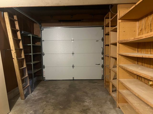 2330 S Delaware Avenue, Springfield, MO 65804