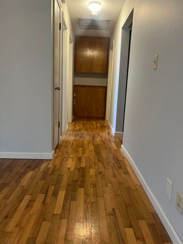 2330 S Delaware Avenue, Springfield, MO 65804