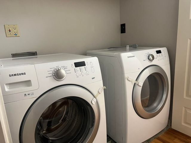 2330 S Delaware Avenue, Springfield, MO 65804