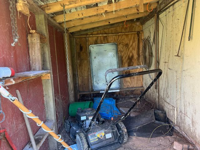 2330 S Delaware Avenue, Springfield, MO 65804