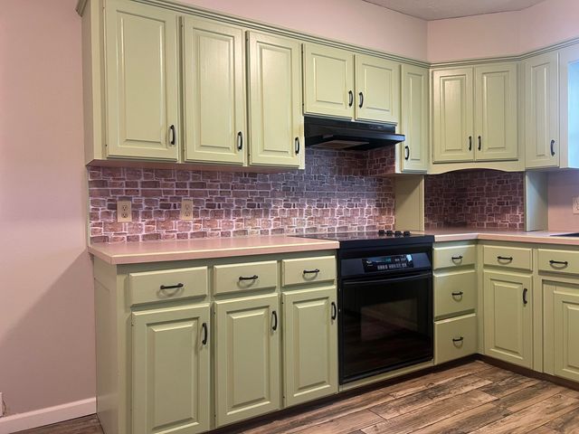 2330 S Delaware Avenue, Springfield, MO 65804