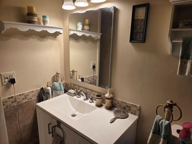 235 Lake Meryl Drive 235, West Palm Beach, FL 33411
