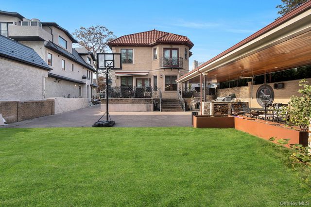 181-30 Tudor Road, Jamaica Estates, NY 11432