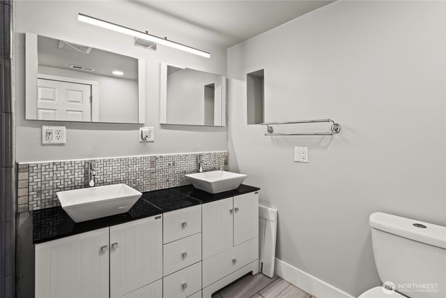 7545 Sunset Circle W, University Place, WA 98466