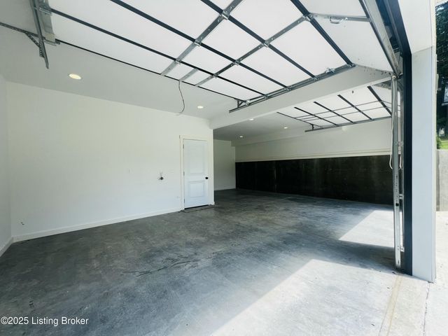 249 Timbercrest Ln, Mcdaniels, KY 40152