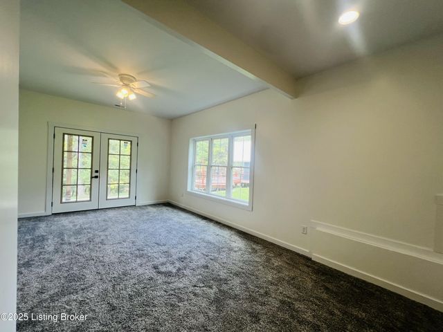 249 Timbercrest Ln, Mcdaniels, KY 40152