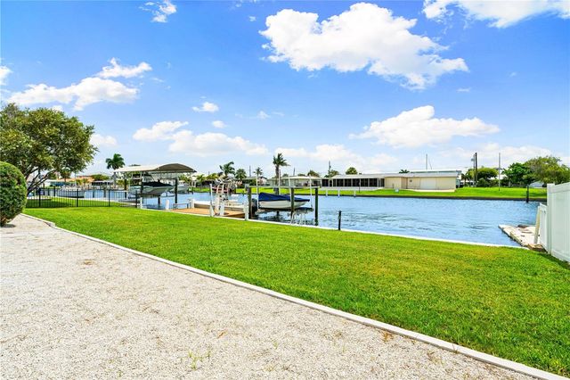 5004 ARLINGTON ROAD, Palmetto, FL 34221