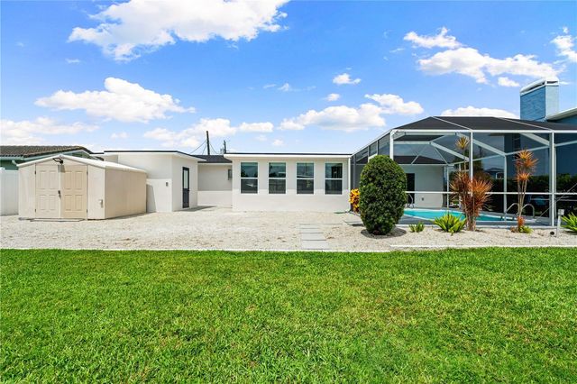 5004 ARLINGTON ROAD, Palmetto, FL 34221