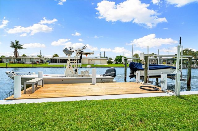 5004 ARLINGTON ROAD, Palmetto, FL 34221