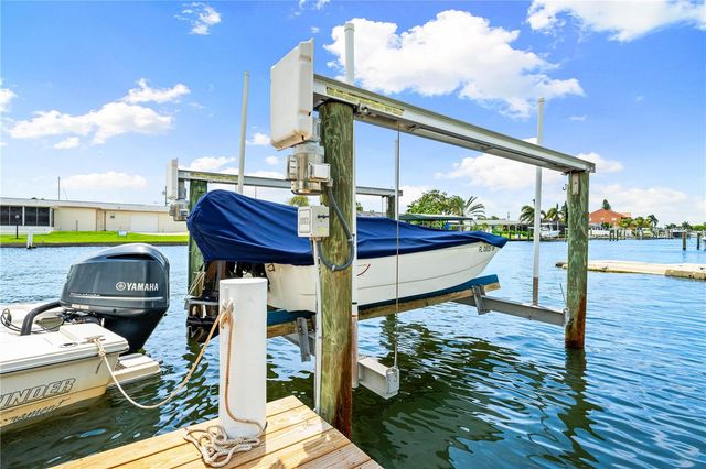 5004 ARLINGTON ROAD, Palmetto, FL 34221