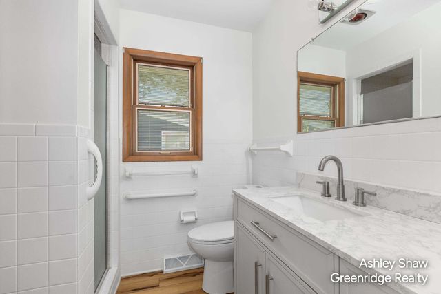 750 Pine Avenue, Holland, MI 49423