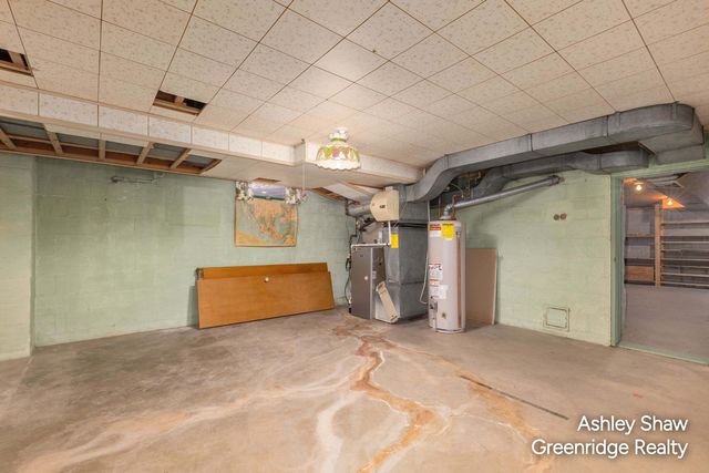 750 Pine Avenue, Holland, MI 49423