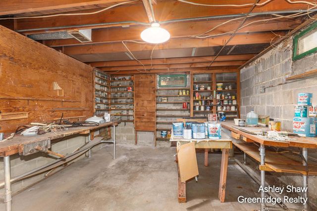 750 Pine Avenue, Holland, MI 49423