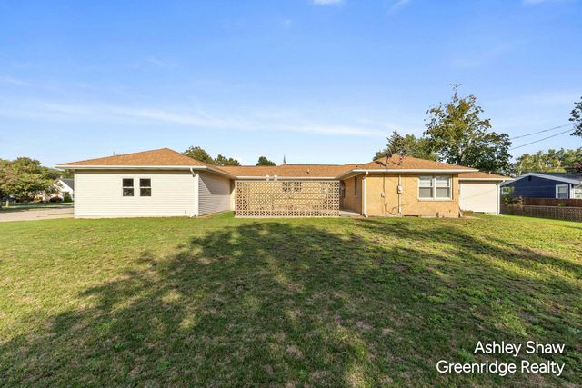 750 Pine Avenue, Holland, MI 49423