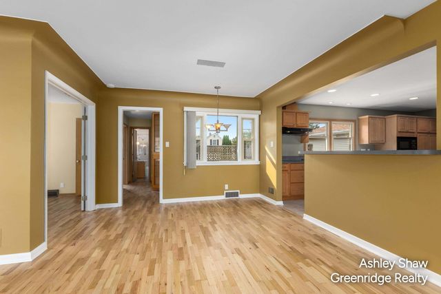 750 Pine Avenue, Holland, MI 49423
