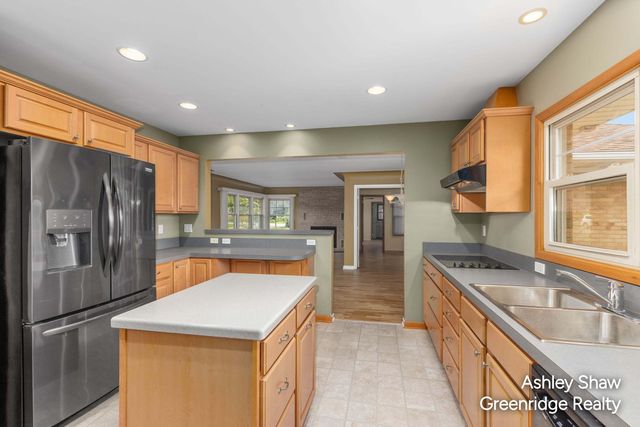 750 Pine Avenue, Holland, MI 49423