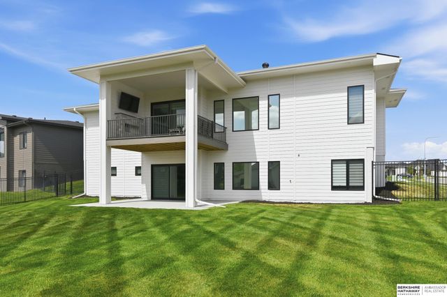 3322 S 212th Street, Omaha, NE 68022