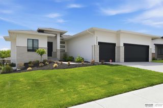 3322 S 212th Street, Omaha, NE 68022