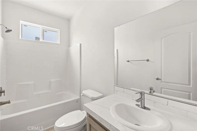 33064 Willard Street, Winchester, CA 92596