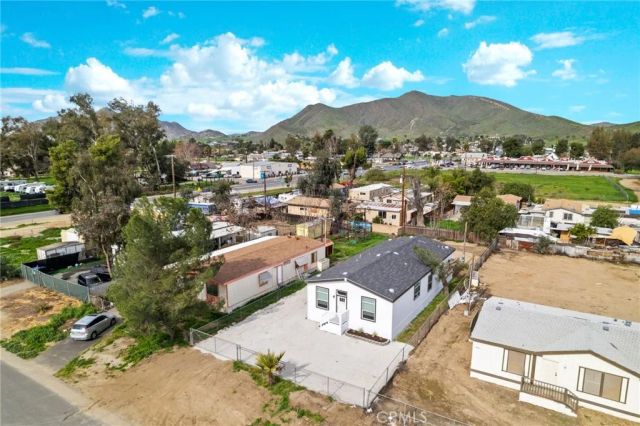 33064 Willard Street, Winchester, CA 92596