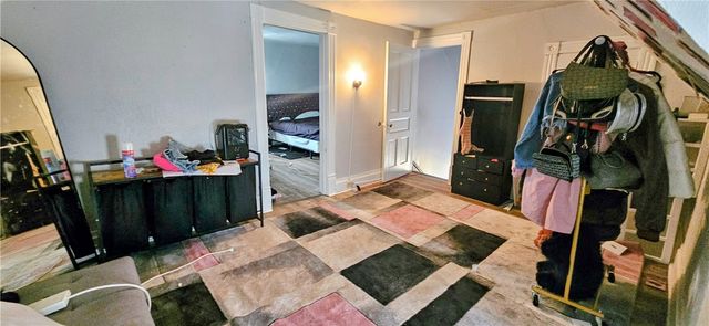 53 Carrick Ave, Carrick, PA 15210