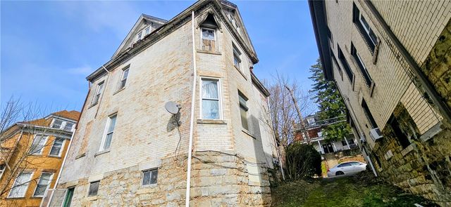 53 Carrick Ave, Carrick, PA 15210
