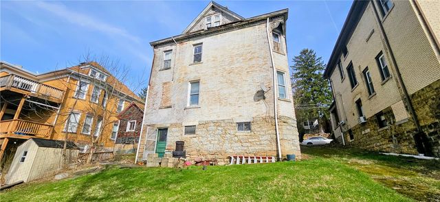 53 Carrick Ave, Carrick, PA 15210