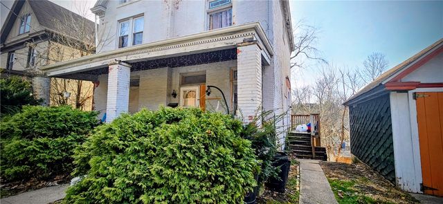 53 Carrick Ave, Carrick, PA 15210