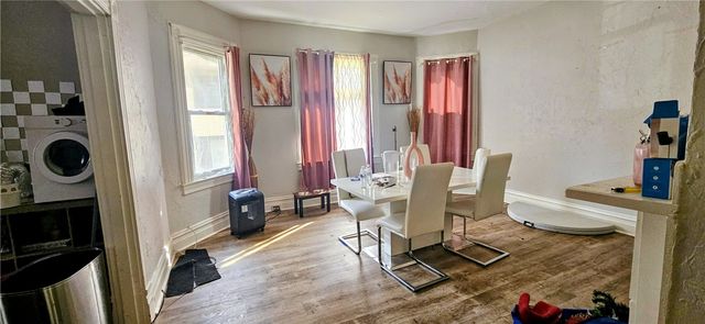 53 Carrick Ave, Carrick, PA 15210