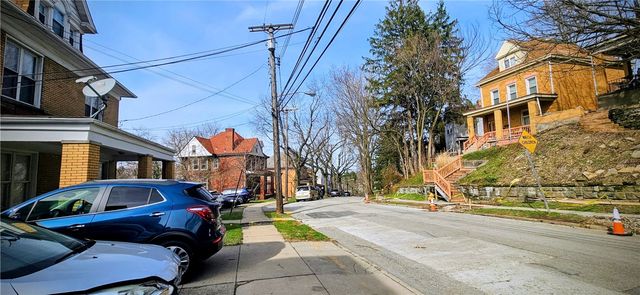 53 Carrick Ave, Carrick, PA 15210